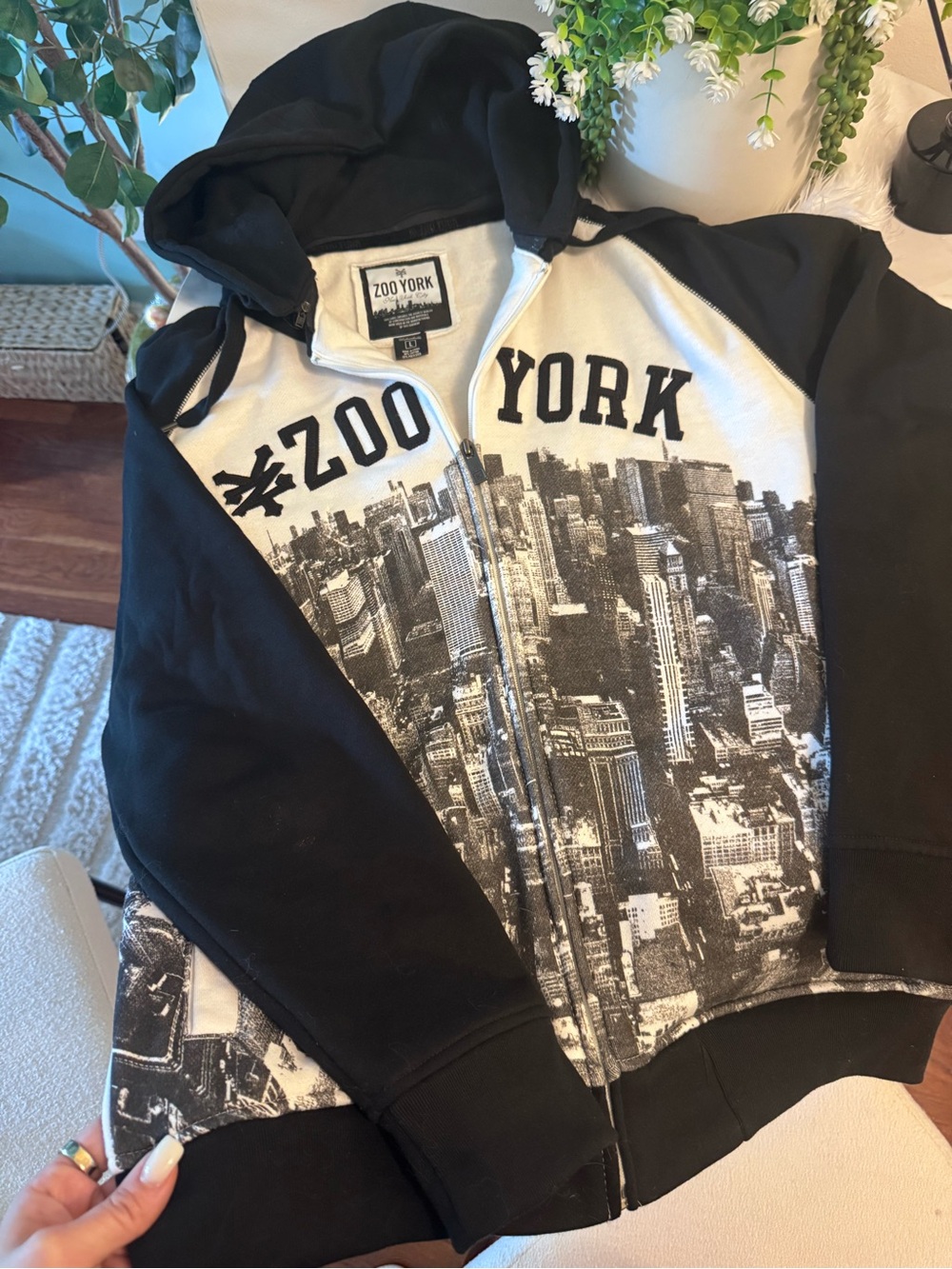 Vintage Y2K Zoo York NYC Skyline Full Zip Hoodie Black White Size L